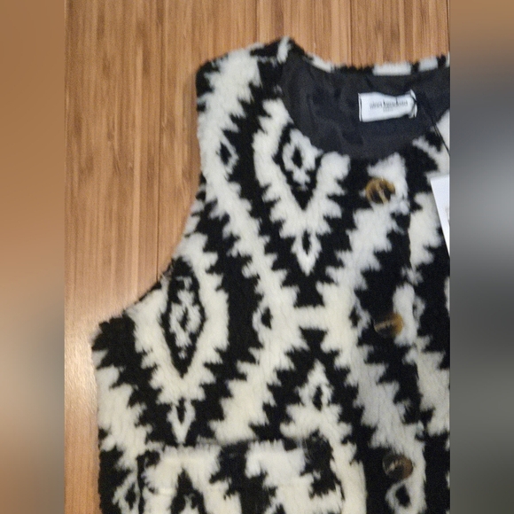 NWT Nina Kendosa Patterned Vest - Picture 6 of 9